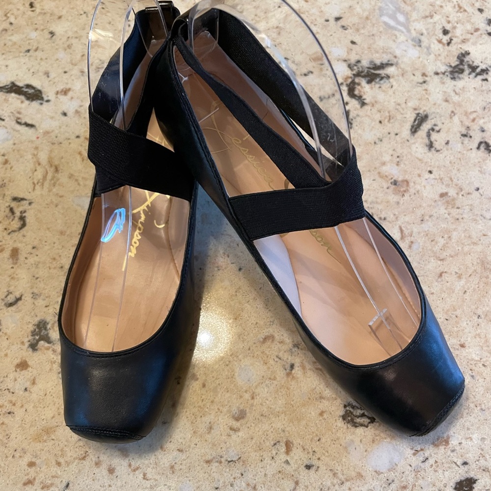 JESSICA SIMPSON ALWAYS THE BALLERINA IN BLACK SIZE 6M